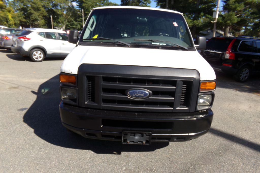 2008 Ford Econoline Image 2