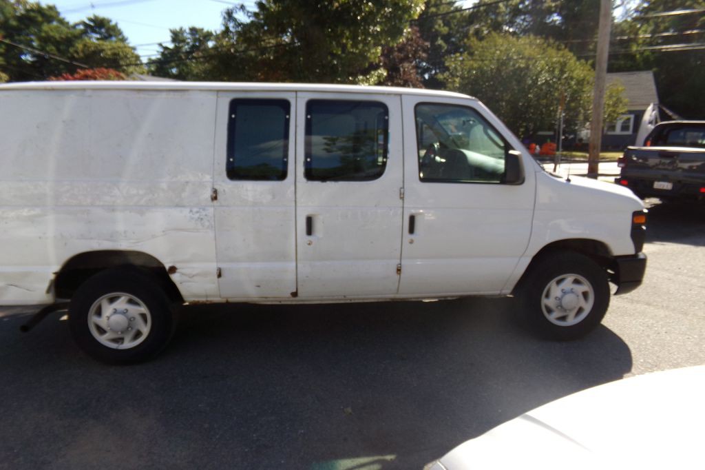2008 Ford Econoline Image 4