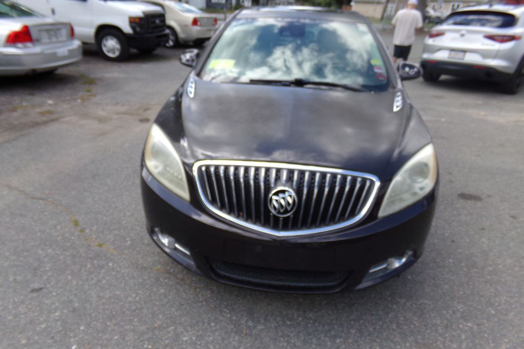 2014 Buick Verano Image 2