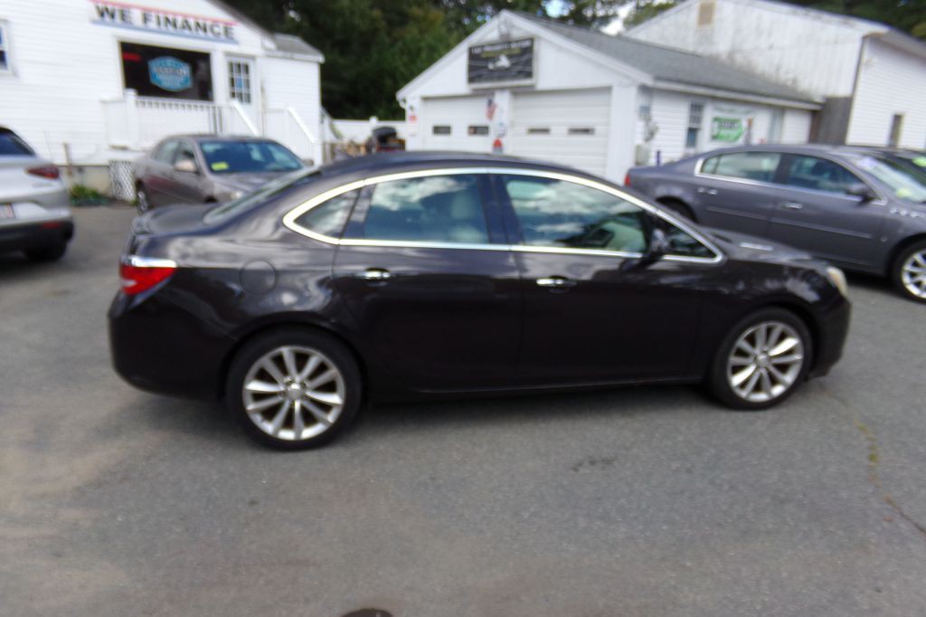 2014 Buick Verano Image 4