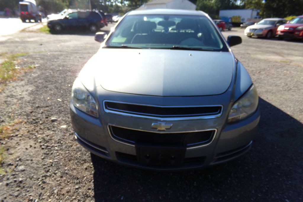 2009 Chevrolet Malibu Image 2