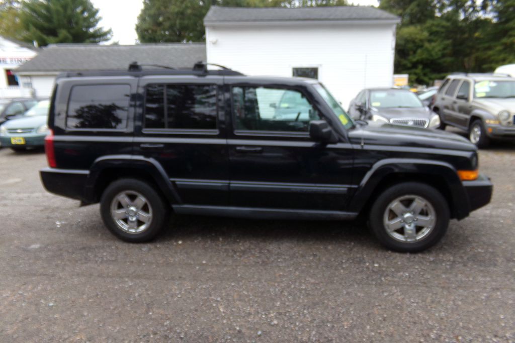 2007 Jeep Commander Image 4