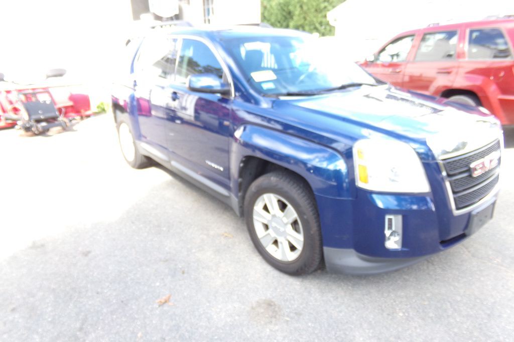 2010 GMC Terrain Image 3