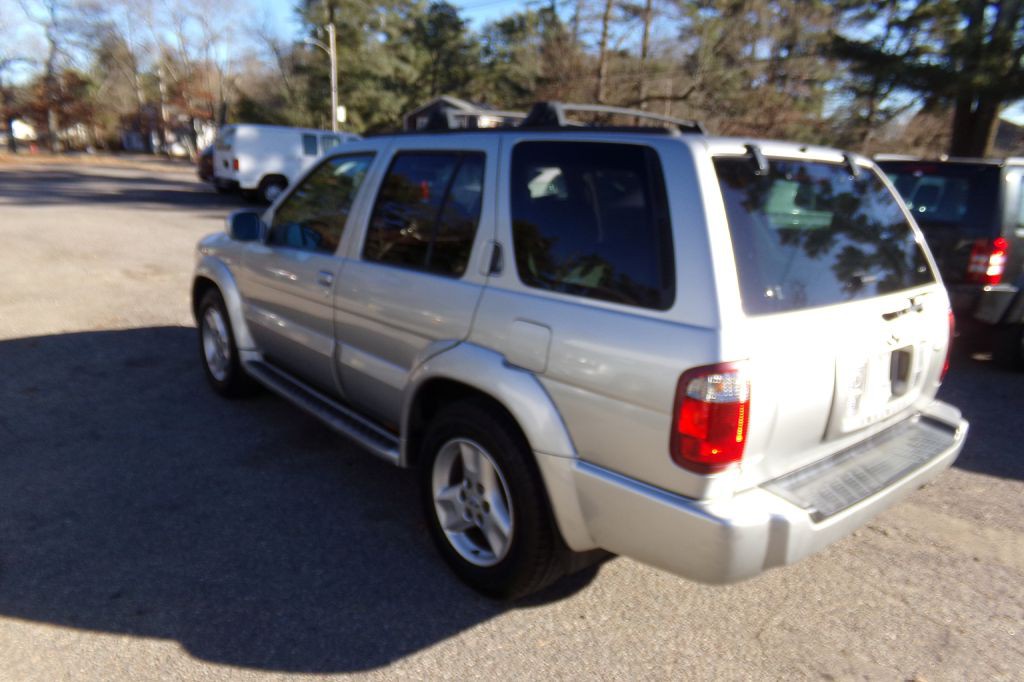 2003 INFINITI QX4 Image 7