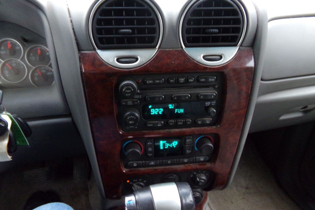 2006 GMC Envoy Image 7