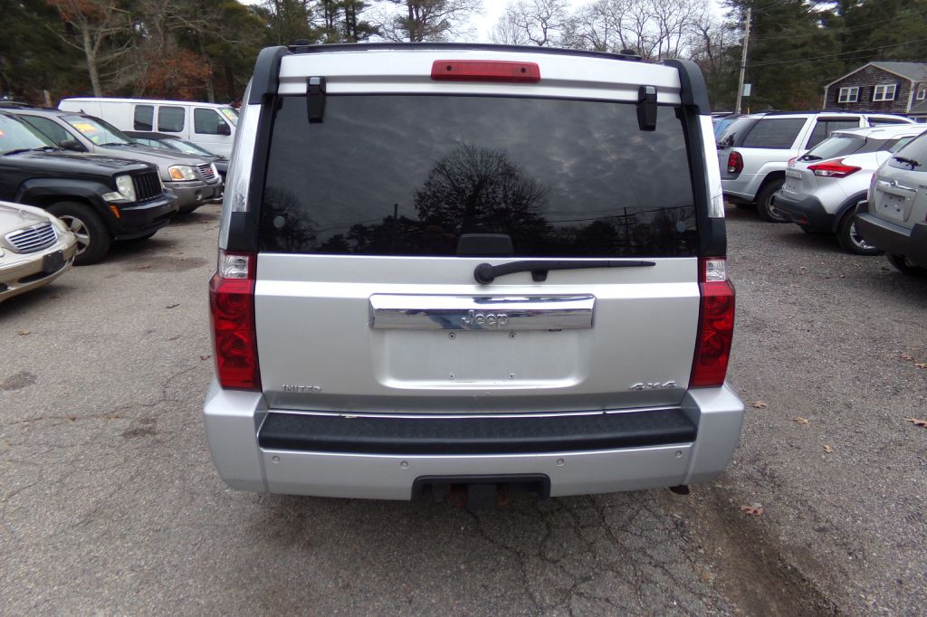 2007 Jeep Commander Image 4