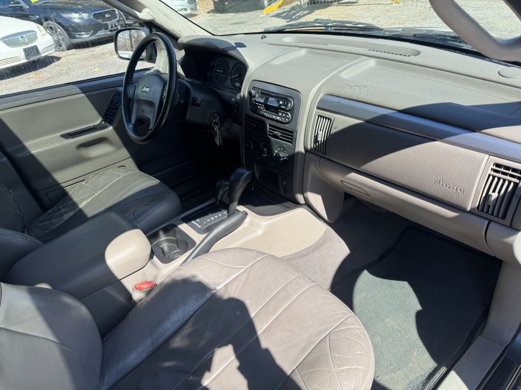 2003 Jeep Grand Cherokee Image 12