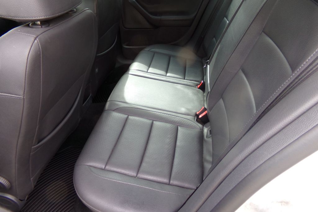 2007 Volkswagen Jetta Image 13