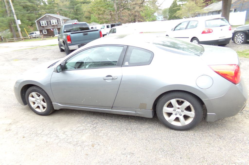 2009 Nissan Altima Image 8
