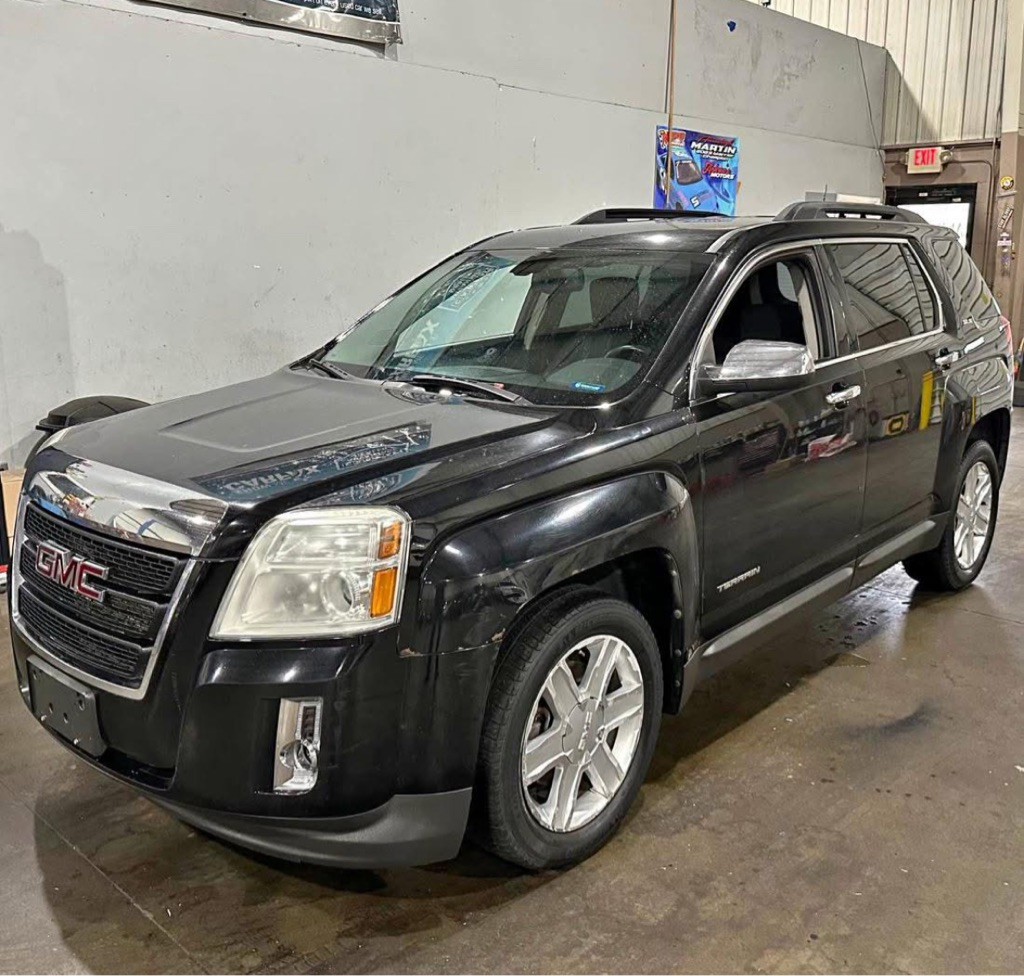 2010 GMC Terrain Image 1