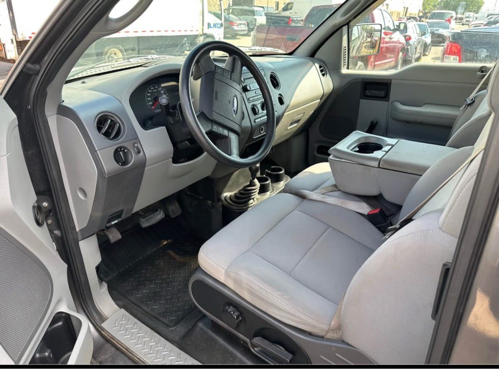 2005 Ford F-150 Image 8