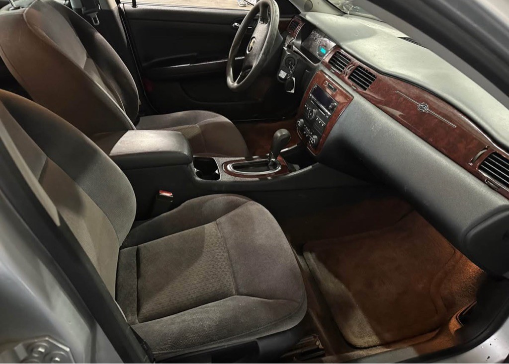 2009 Chevrolet Impala Image 8