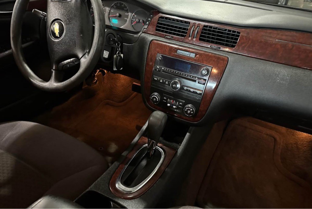 2009 Chevrolet Impala Image 9