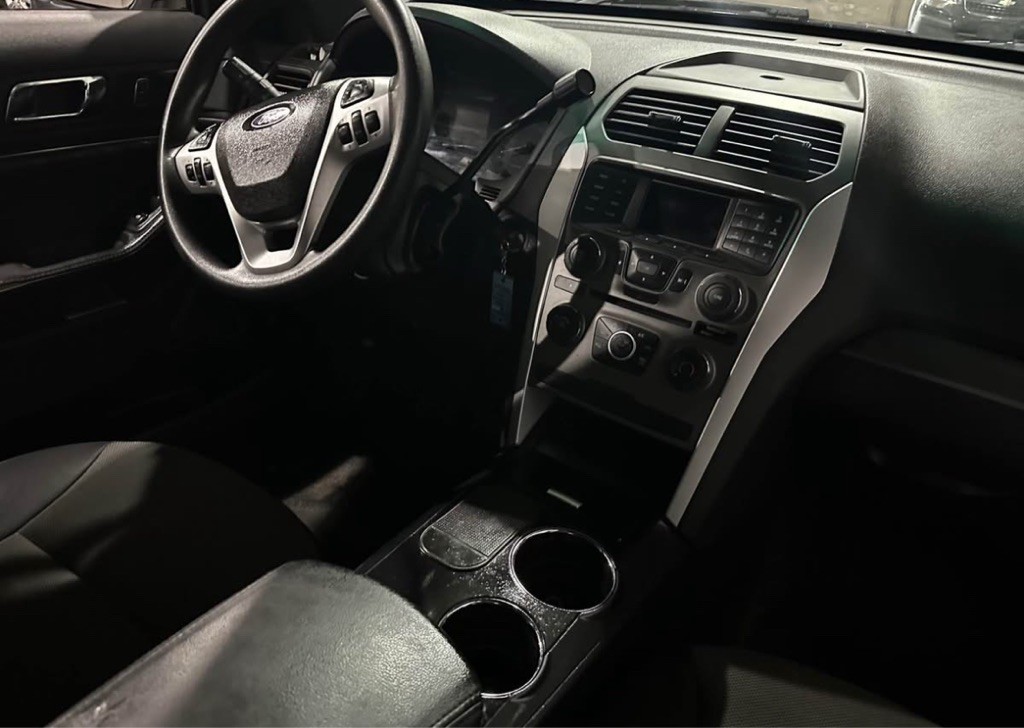 2015 Ford Explorer Image 10