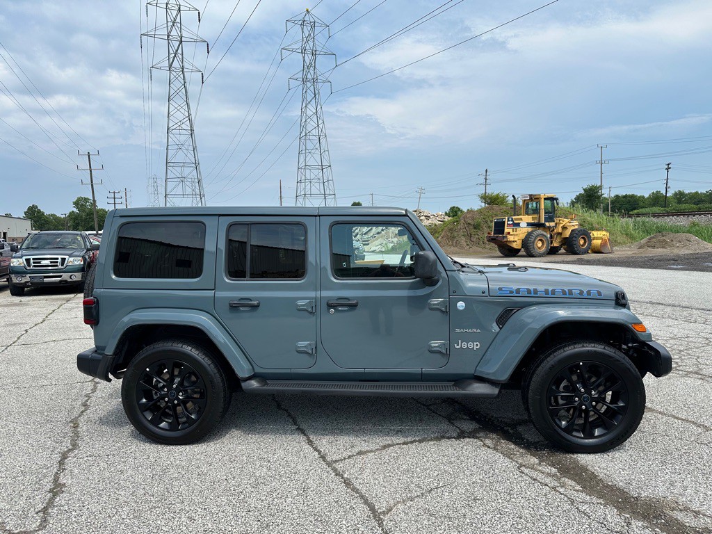 2024 Jeep Wrangler Image 2