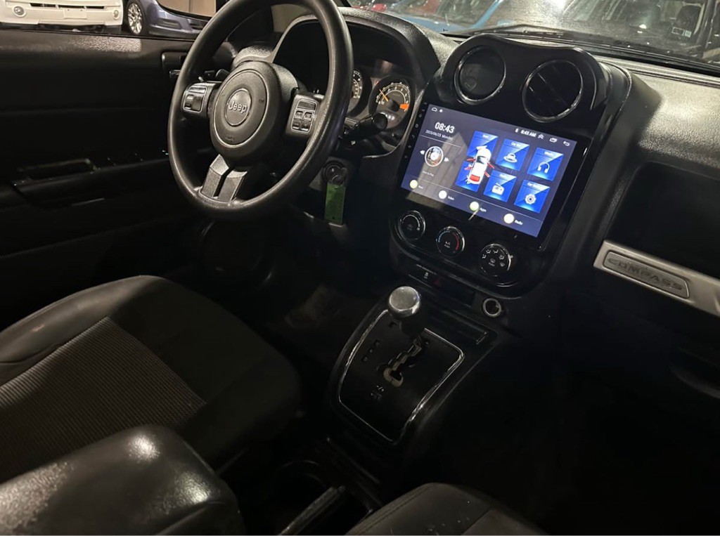 2016 Jeep Compass Image 10