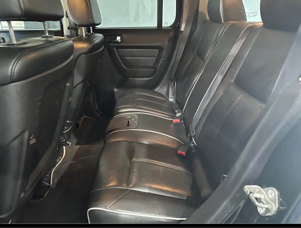 2006 HUMMER H3 Image 11