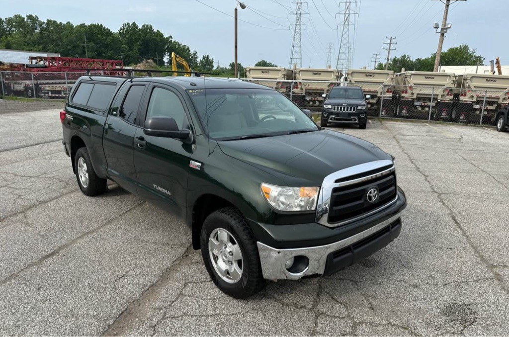 2010 Toyota Tundra Image 1