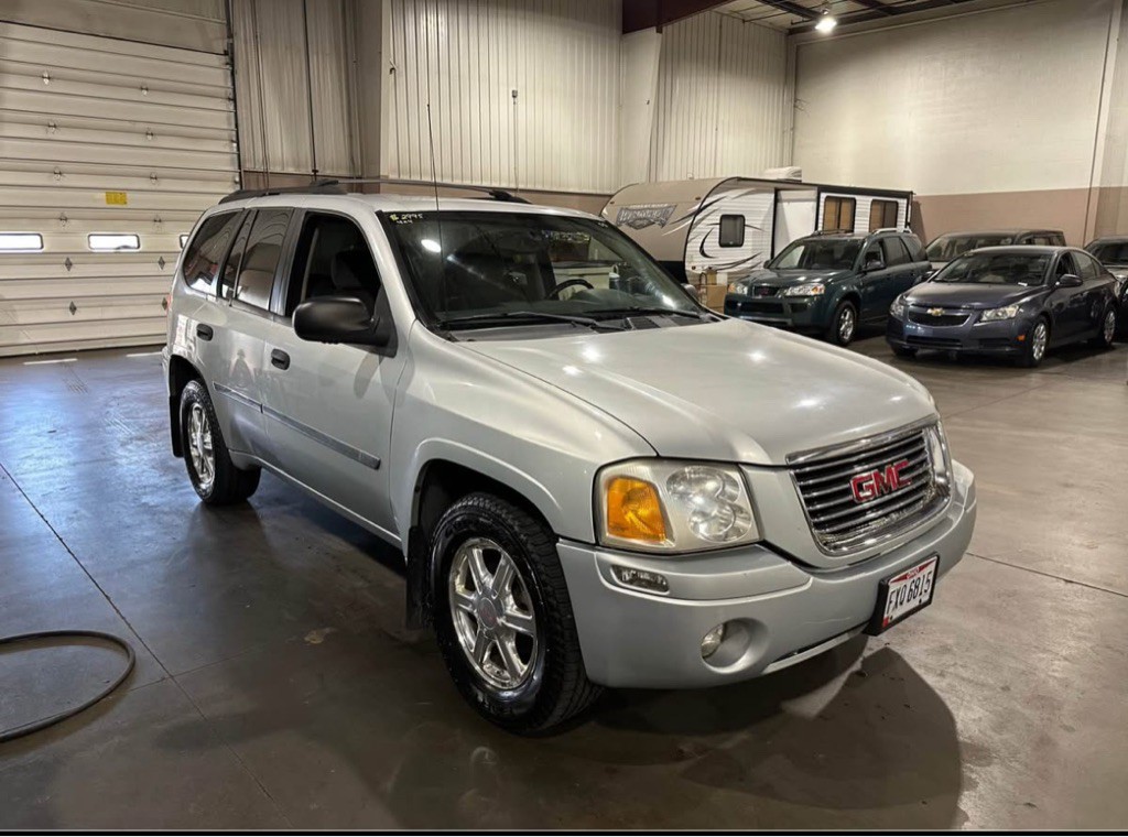 2008 GMC Envoy Image 4