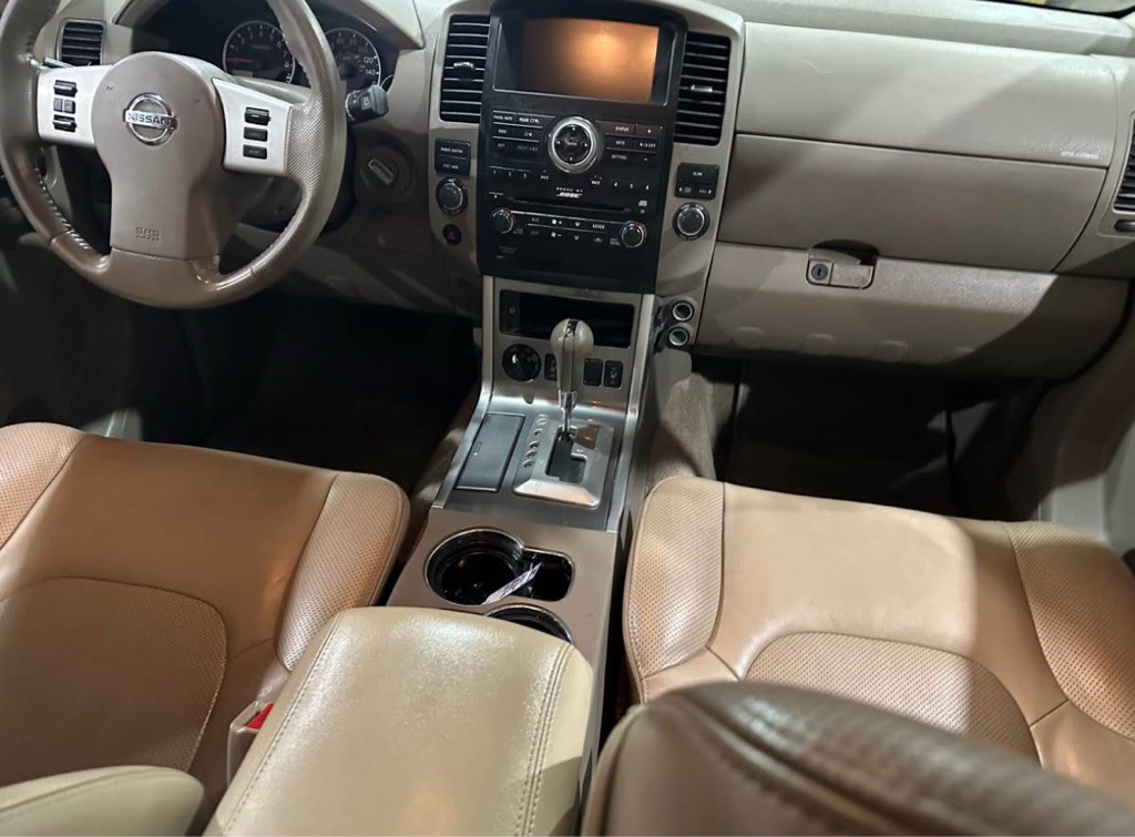 2011 Nissan Pathfinder Image 11