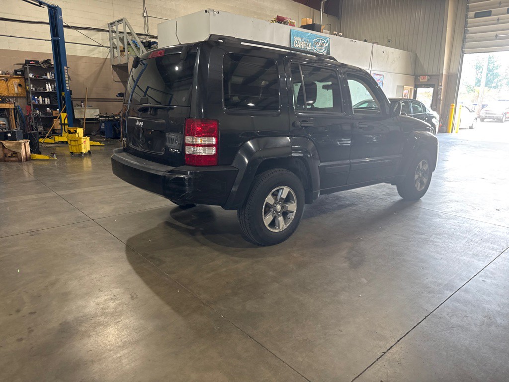 2008 Jeep Liberty Image 4