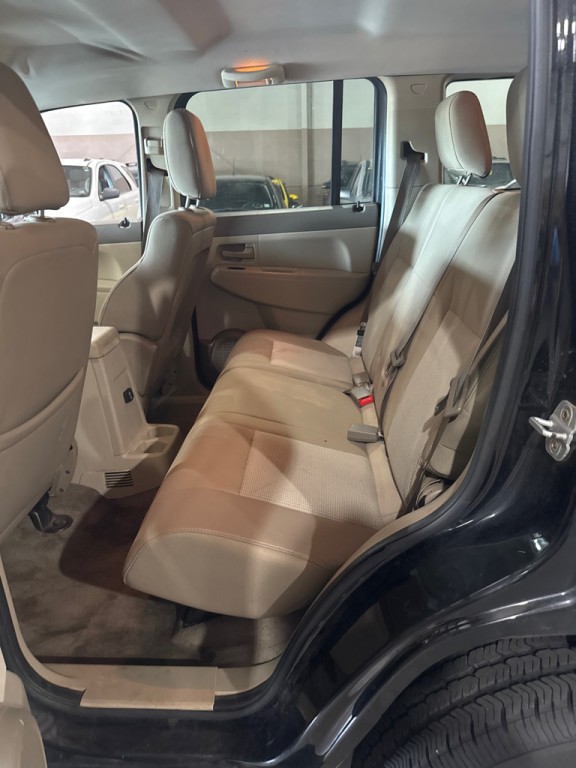 2008 Jeep Liberty Image 7