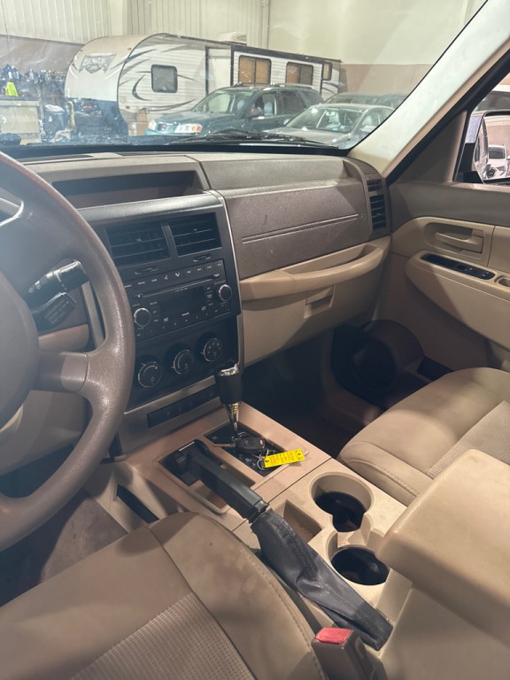 2008 Jeep Liberty Image 9