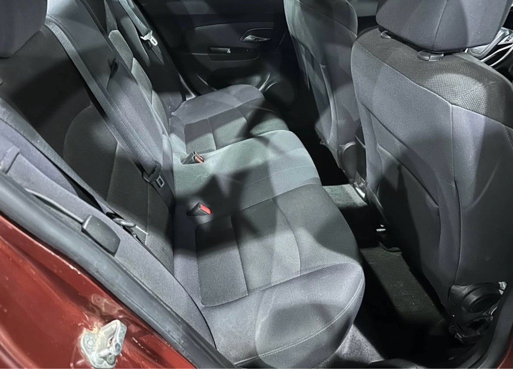 2013 Chevrolet Cruze Image 7
