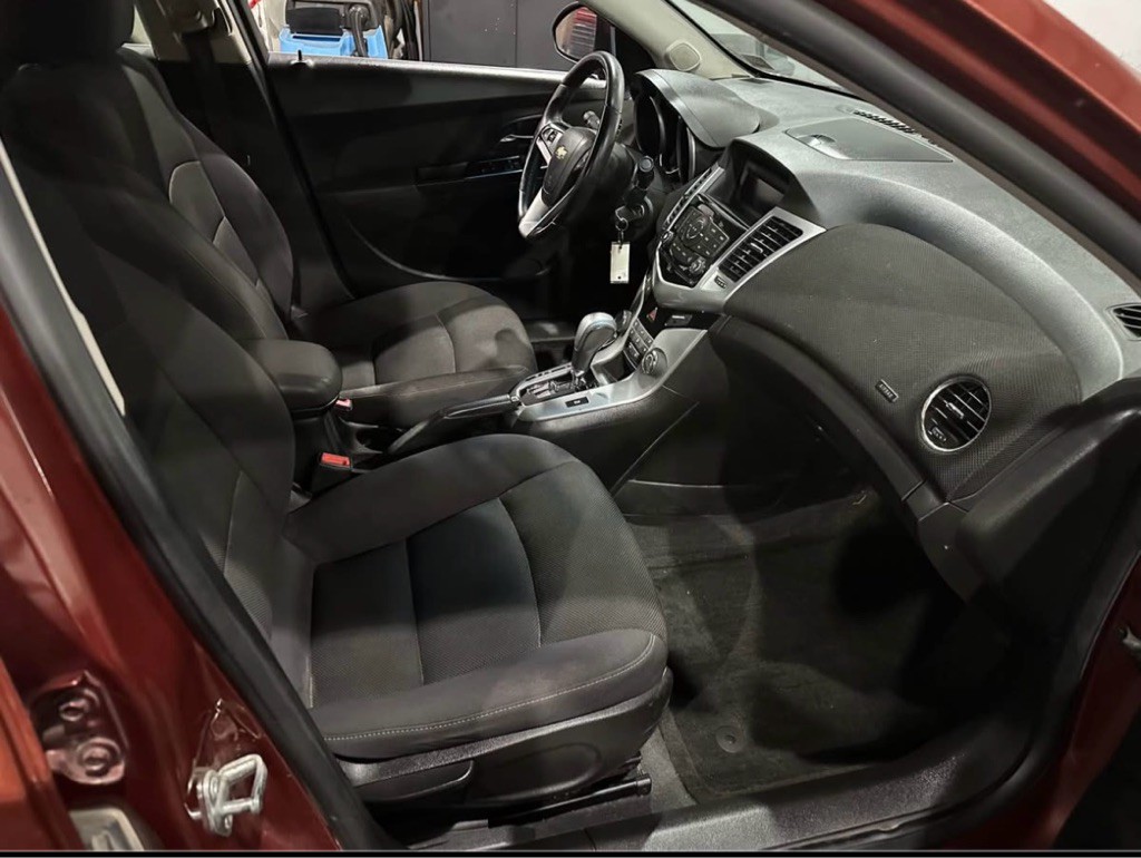2013 Chevrolet Cruze Image 9