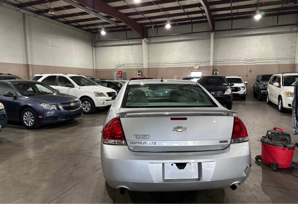 2012 Chevrolet Impala Image 6