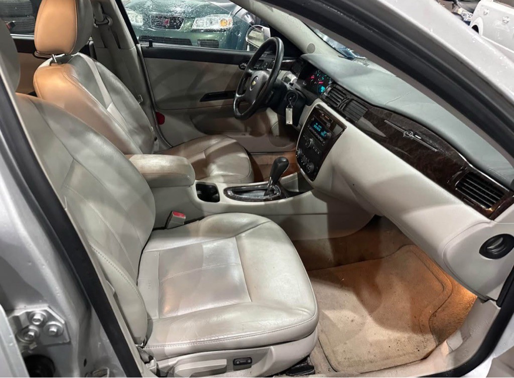 2012 Chevrolet Impala Image 10