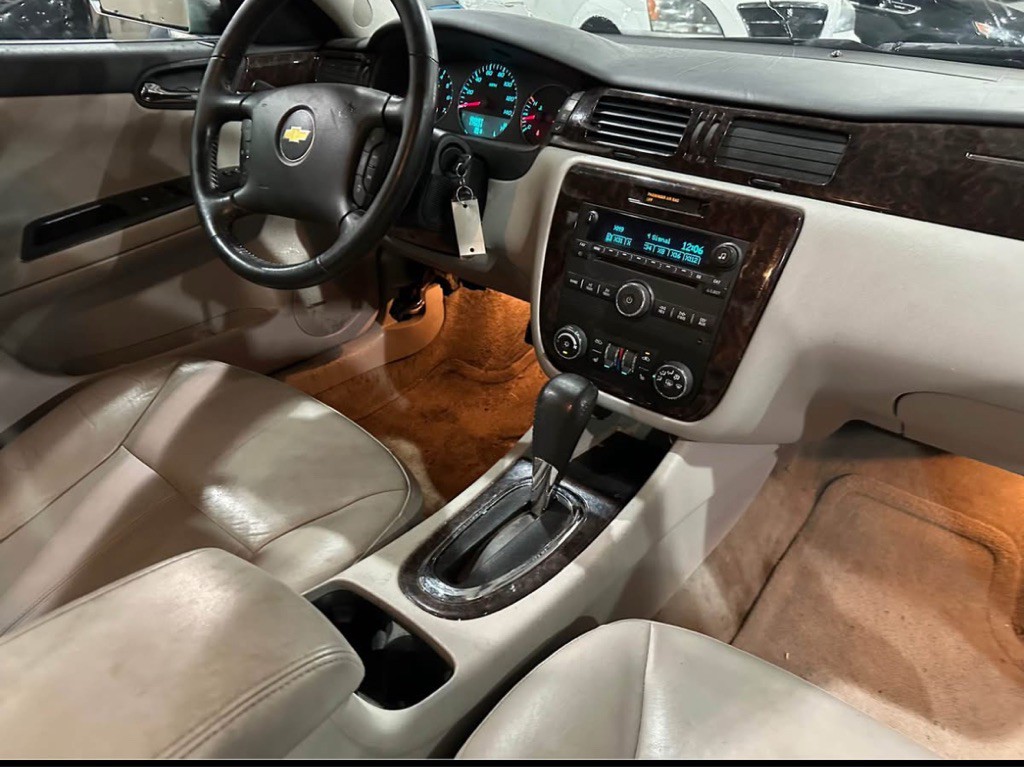 2012 Chevrolet Impala Image 11