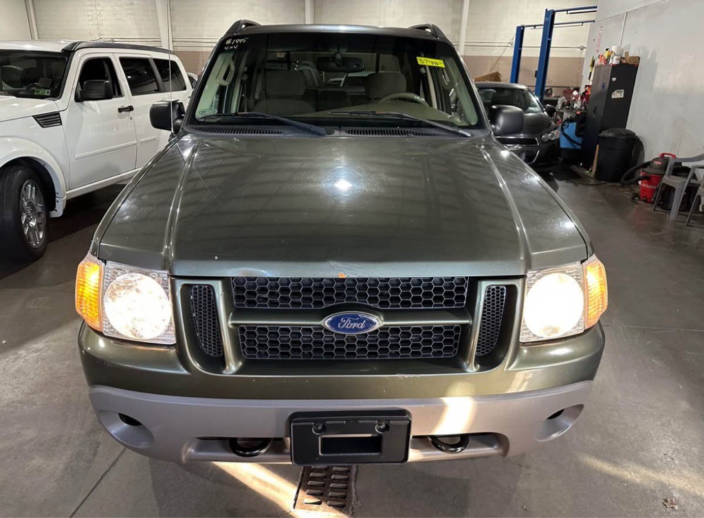2003 Ford Explorer Image 8
