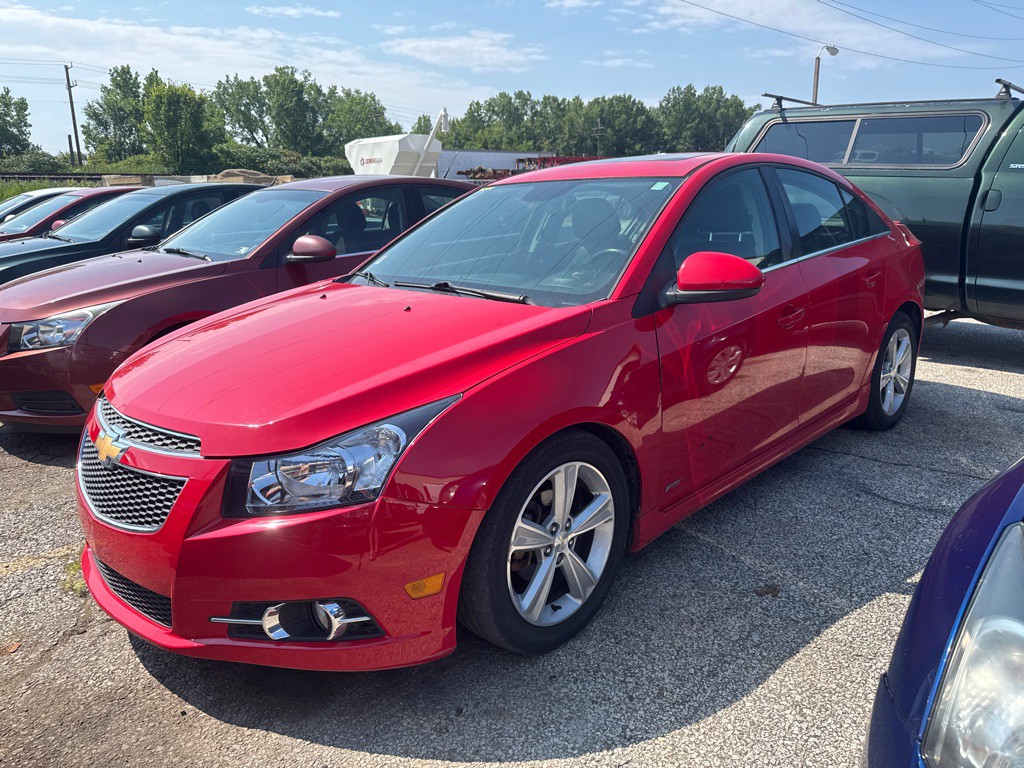 2014 Chevrolet Cruze Image 2