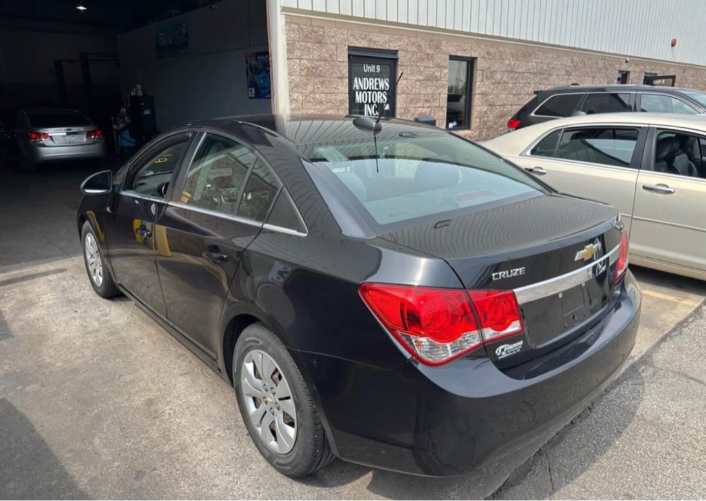 2015 Chevrolet Cruze Image 4