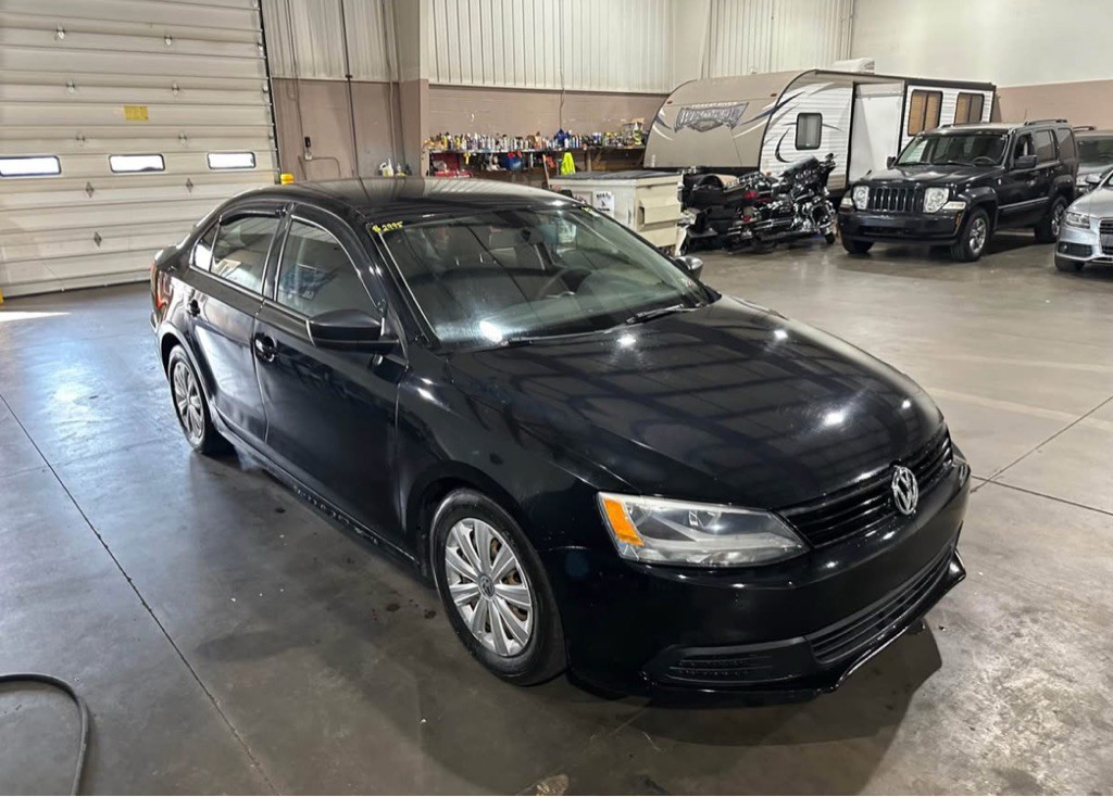 2012 Volkswagen Jetta Image 3