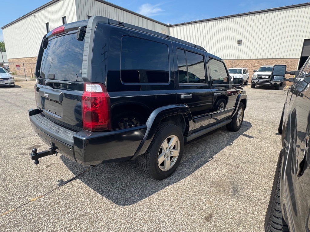 2006 Jeep Commander Image 4