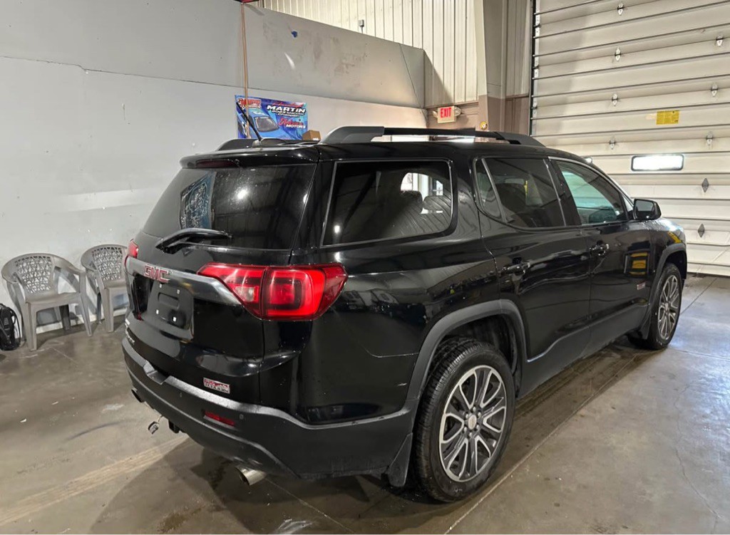 2018 GMC Acadia Image 4