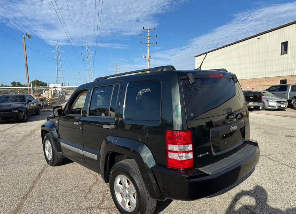 2012 Jeep Liberty Image 15