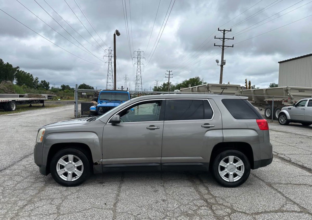 2012 GMC Terrain Image 2