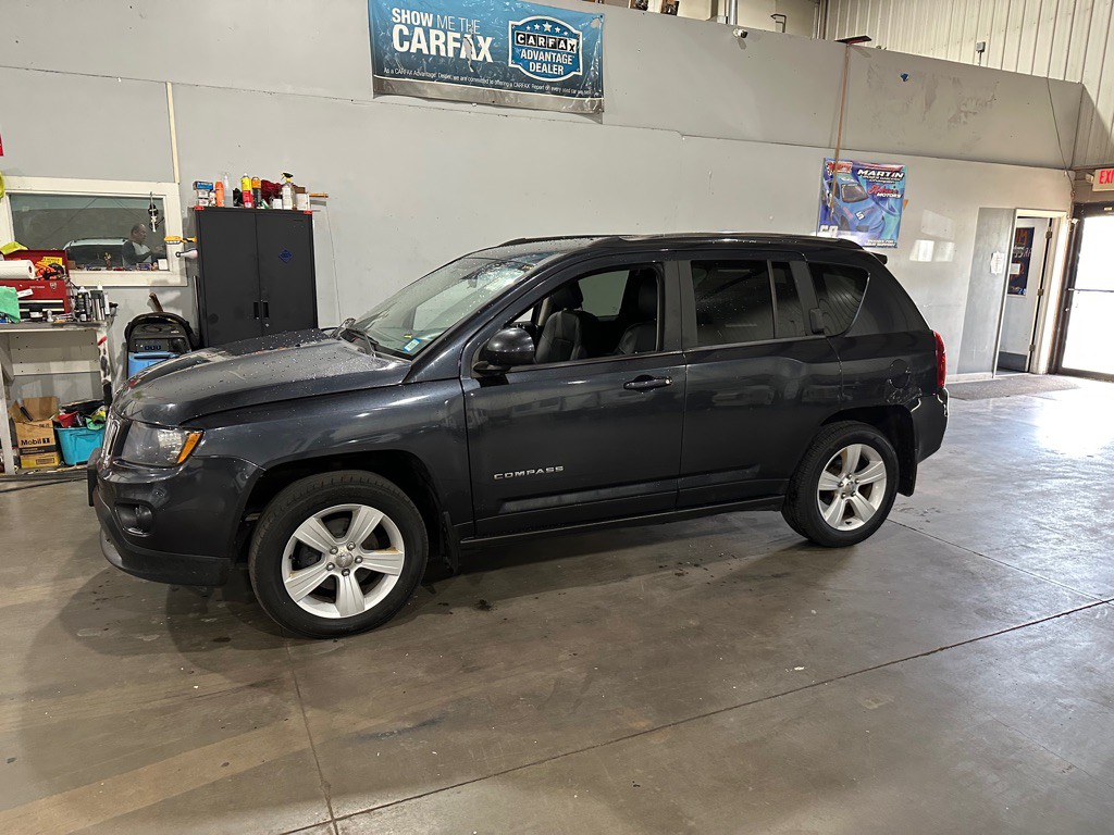 2014 Jeep Compass Image 2