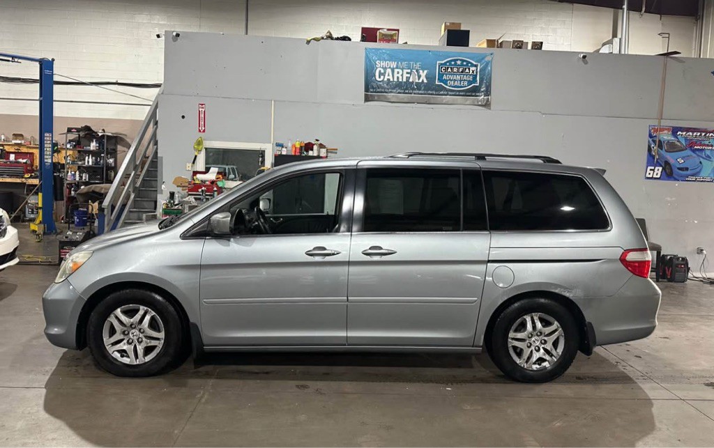 2006 Honda Odyssey Image 2