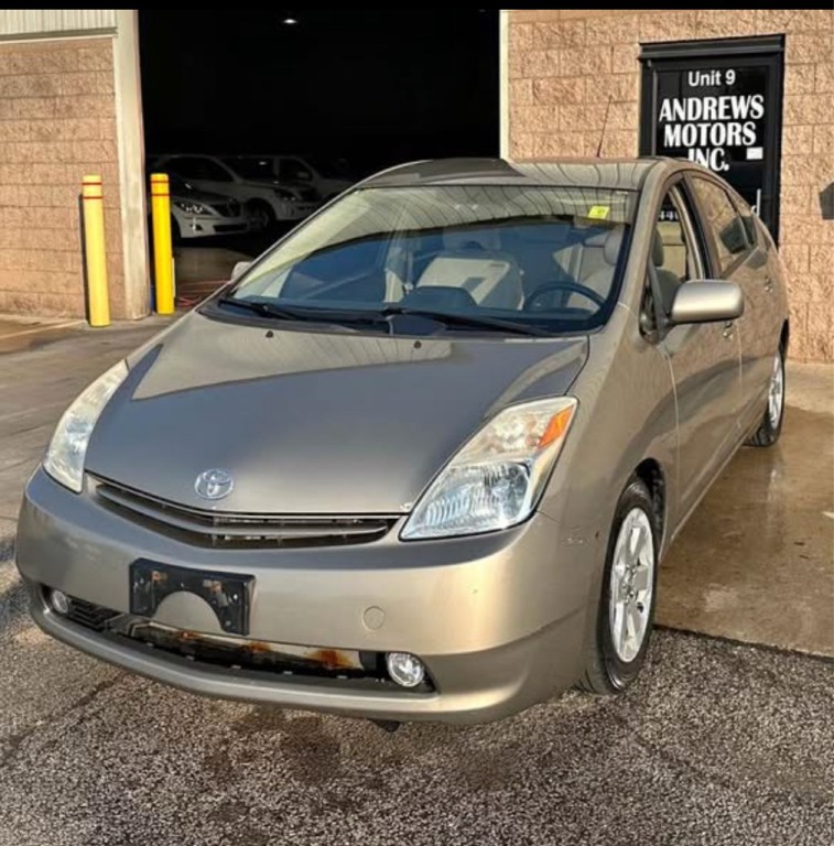2004 Toyota Prius Image 1
