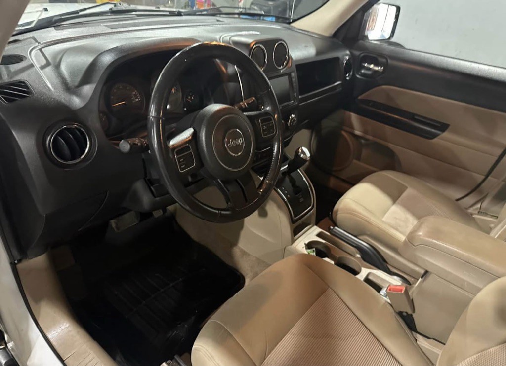 2014 Jeep Patriot Image 12