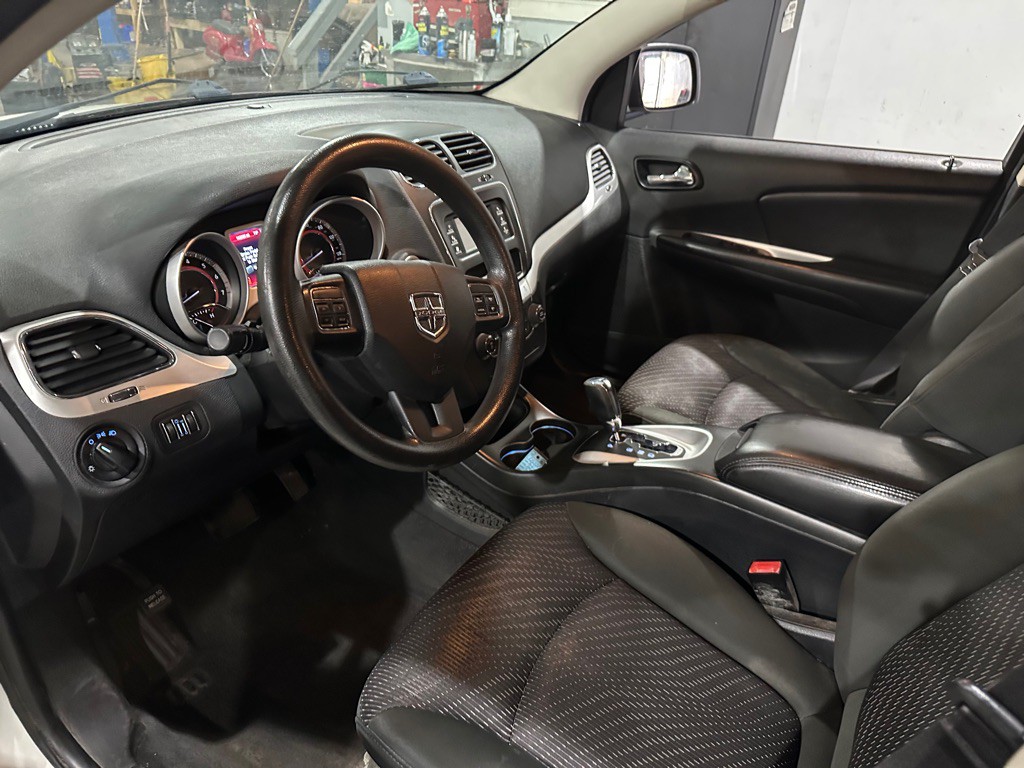 2011 Dodge Journey Image 11