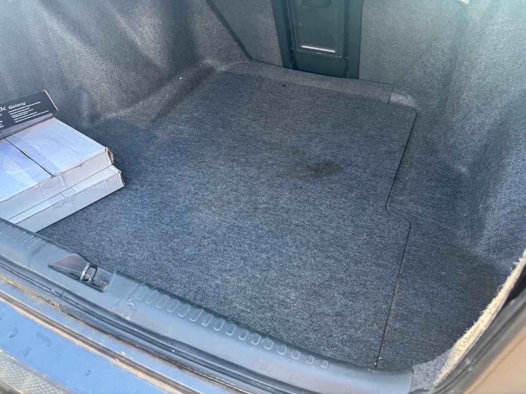 2005 Honda Accord Image 12