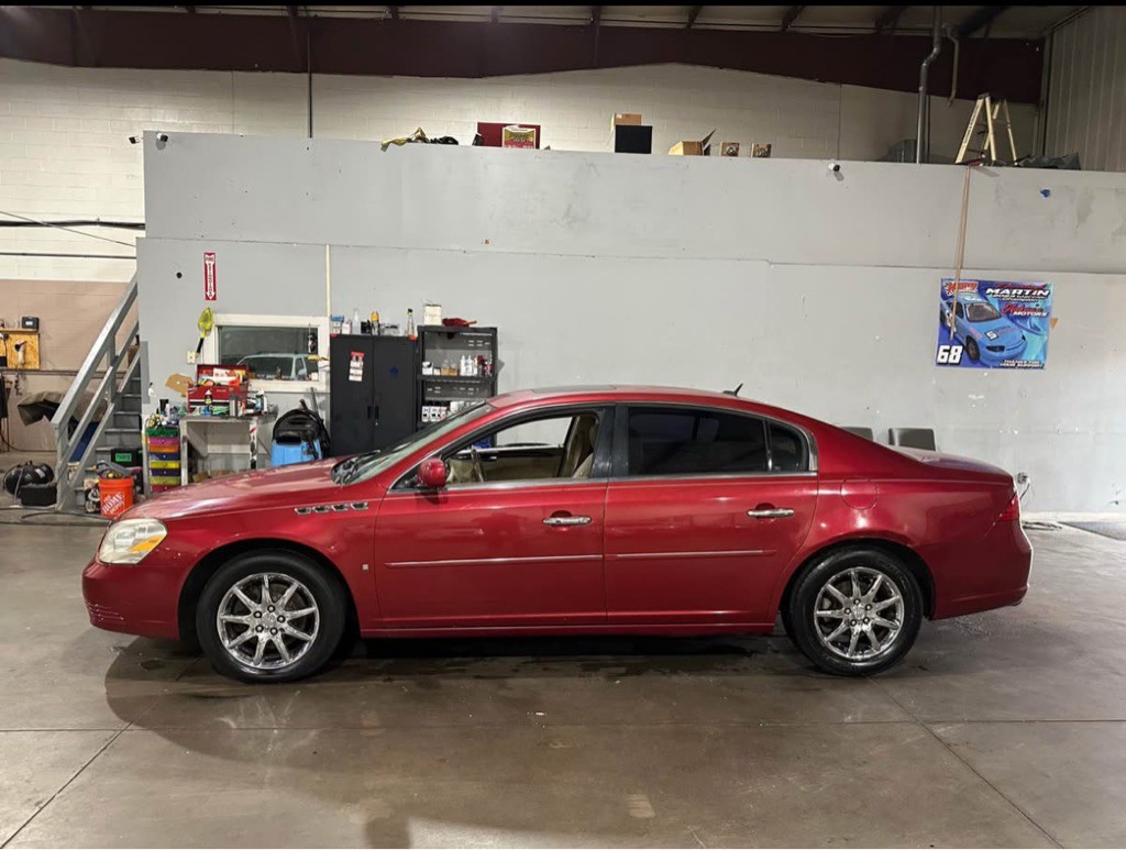 2006 Buick Lucerne Image 2