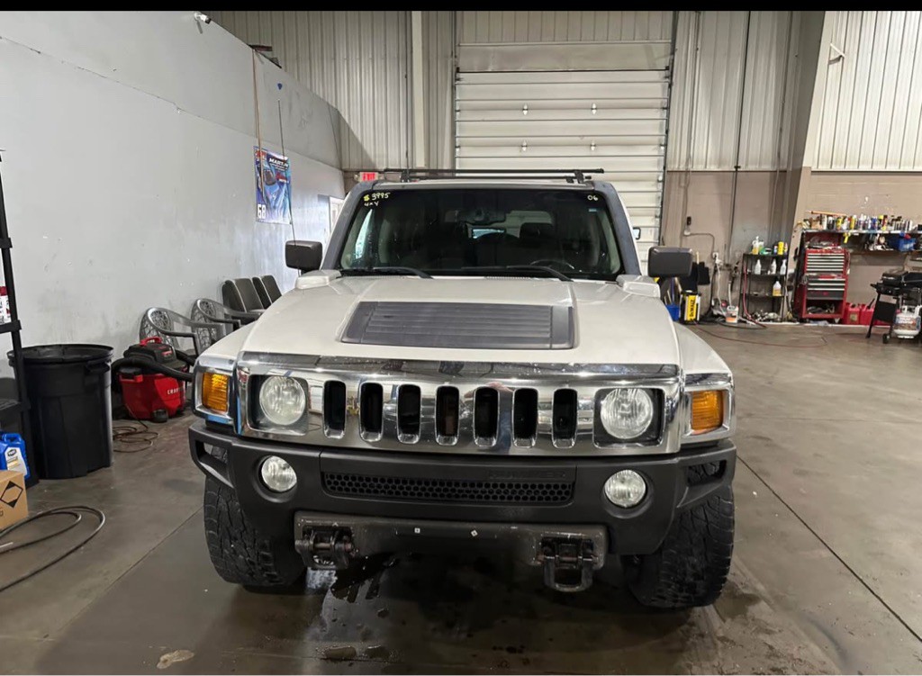2006 HUMMER H3 Image 2