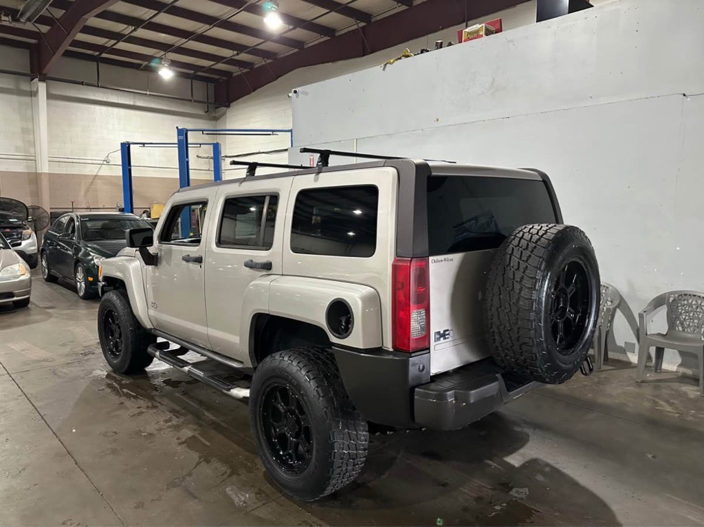 2006 HUMMER H3 Image 7