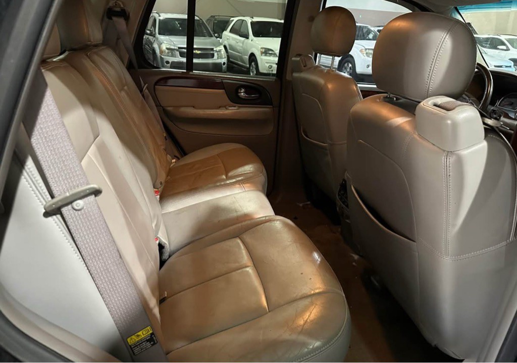 2005 GMC Envoy Image 7